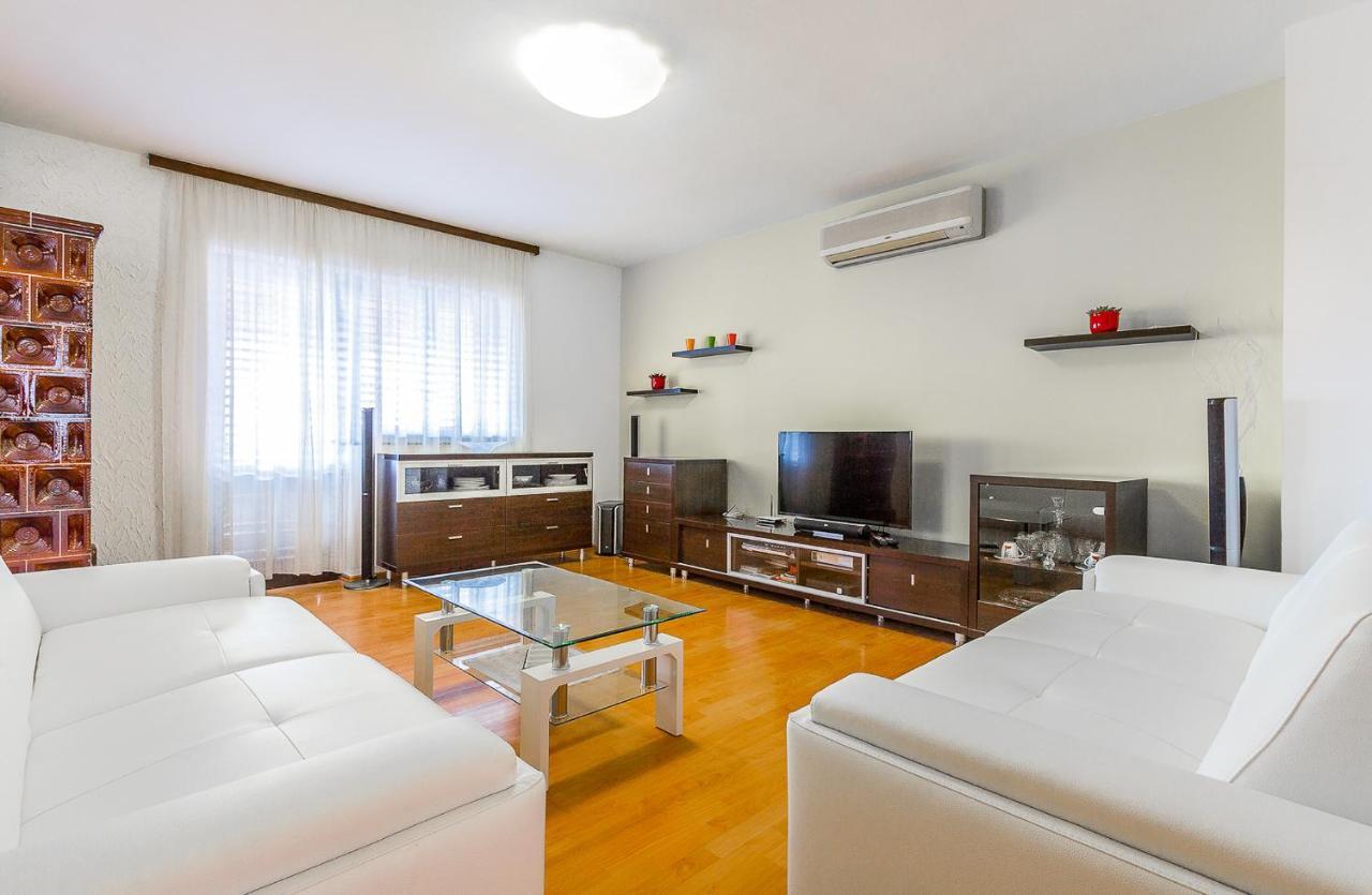 Holiday Home Villa Pula Room photo